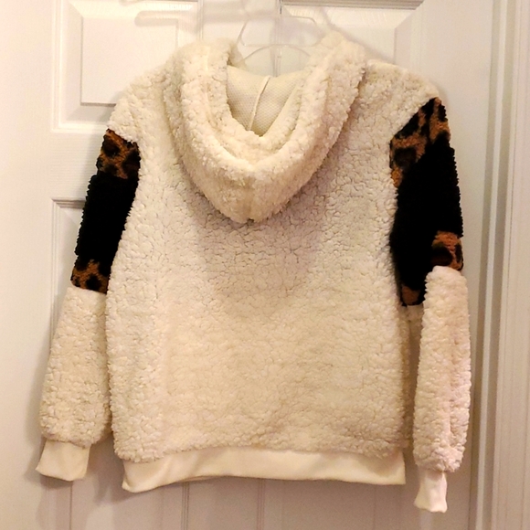 Derek Heart Medium Leopard Color Block Plush Hoodie with Rose Gold Zipper - Picture 2 of 2